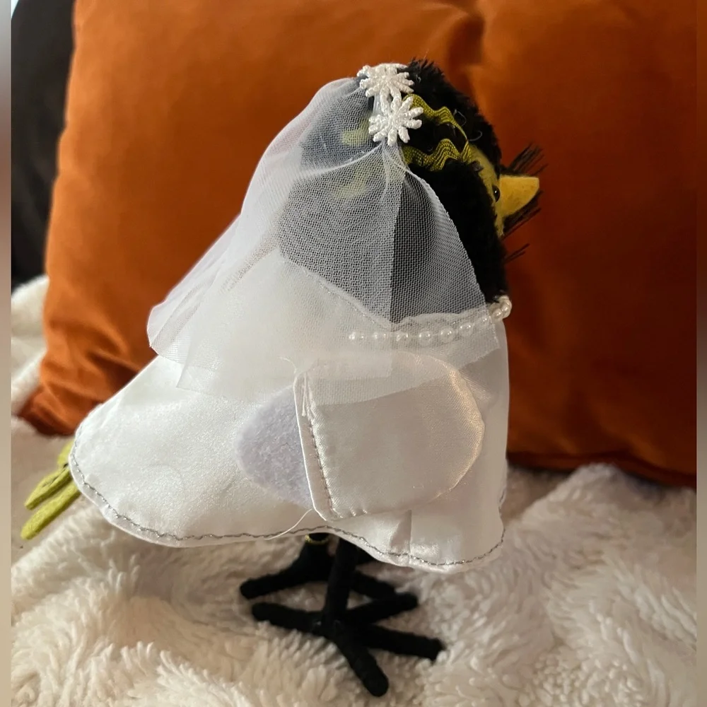 Add this Bride of Frankenstein Target bird to your collection!